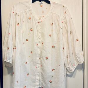 Old Navy White Floral Embroidered Top
